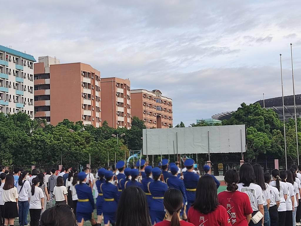 2022年7月1日，岭南师范学院建军节升旗仪式